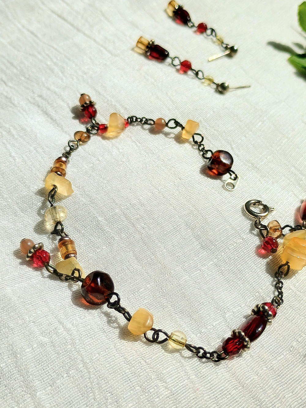 🖤 DARK STYLE 🖤 VTG gemstone & acrylic bead earring & anklet set